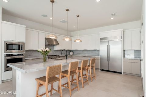 21946 E VIA DE ARBOLES -- Queen Creek AZ 85142