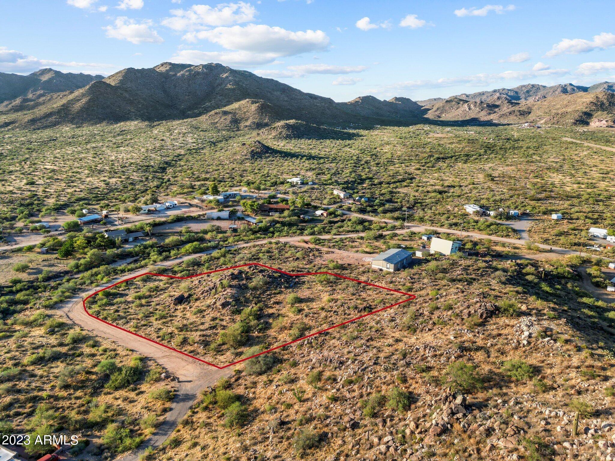 23325 W Gold Dollar Trail -