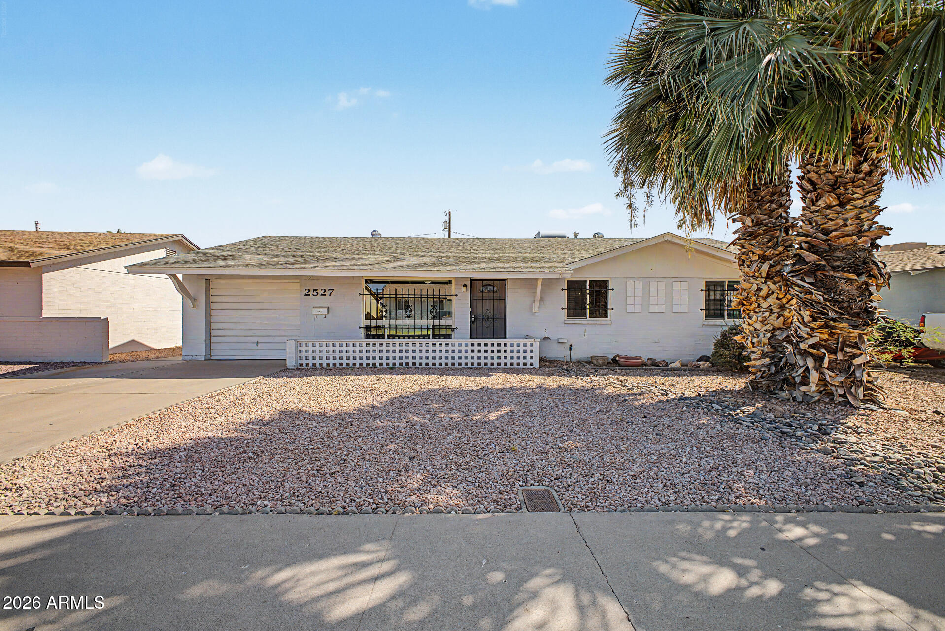 2527 W LARKSPUR Drive