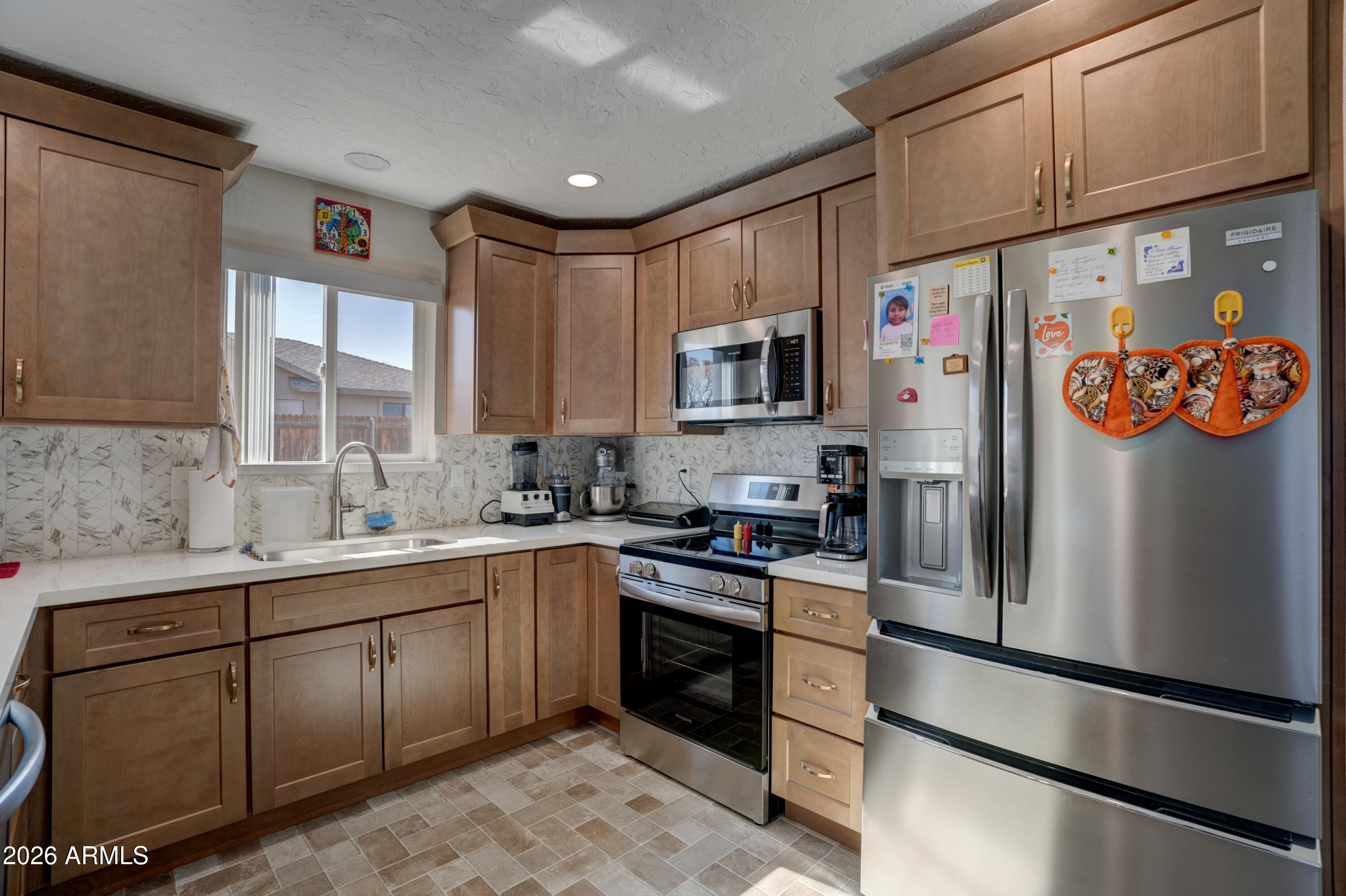 4101 N GELDING Drive