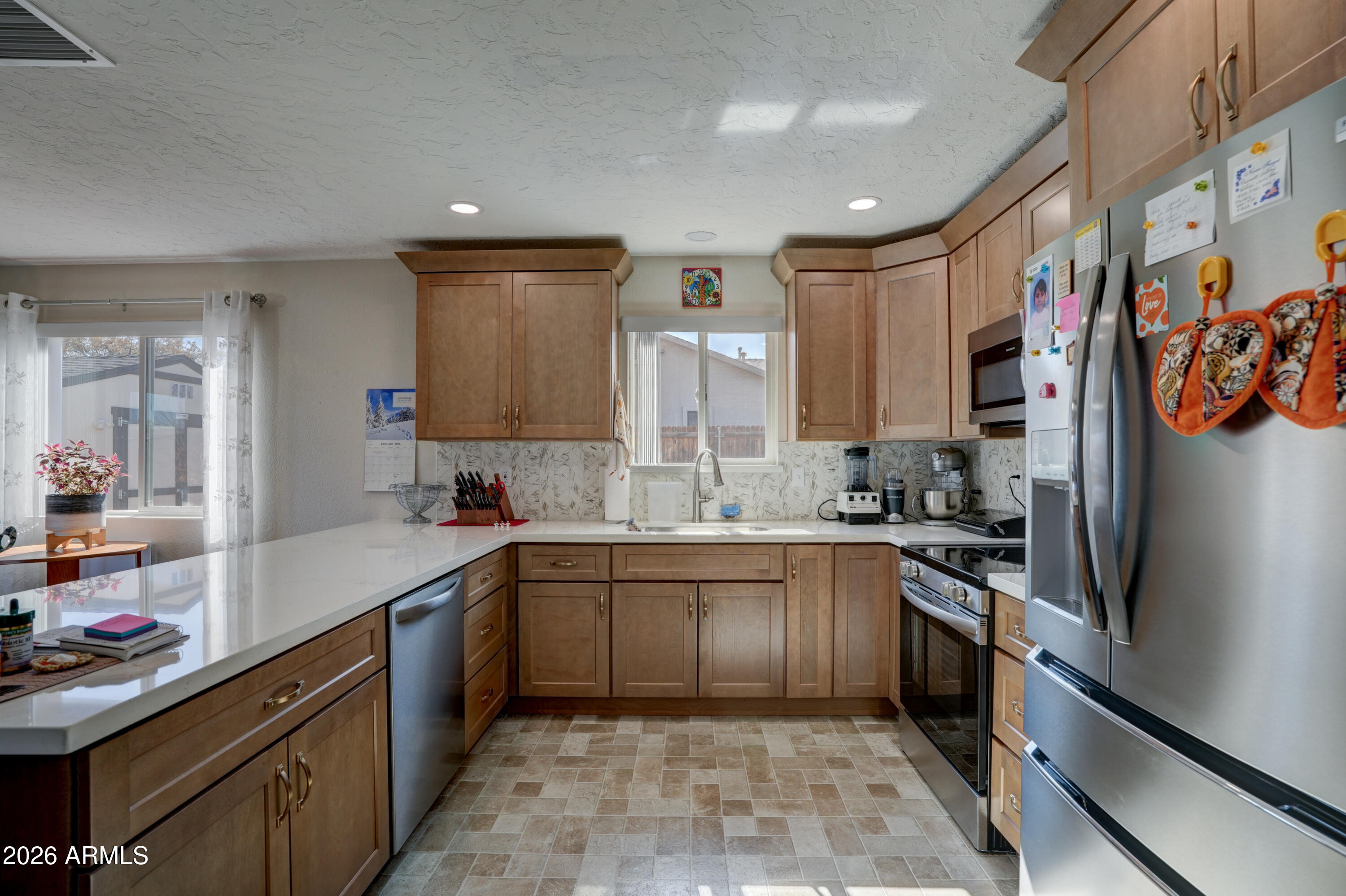 4101 N GELDING Drive