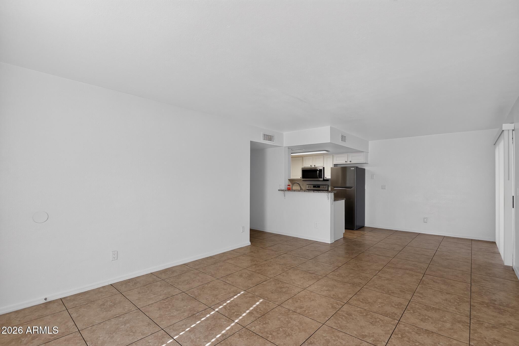 2132 W GLENROSA Avenue A80