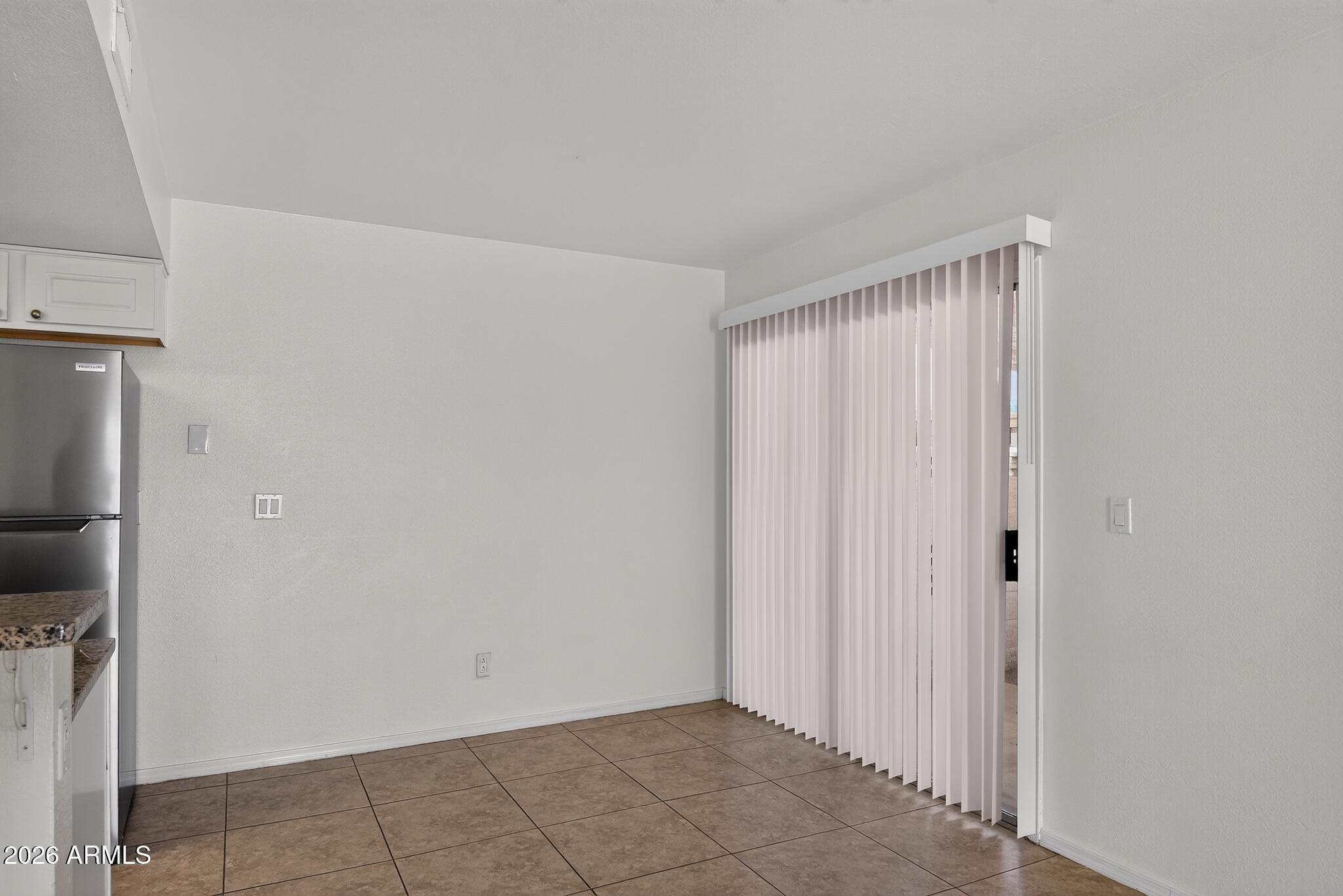2132 W GLENROSA Avenue A80