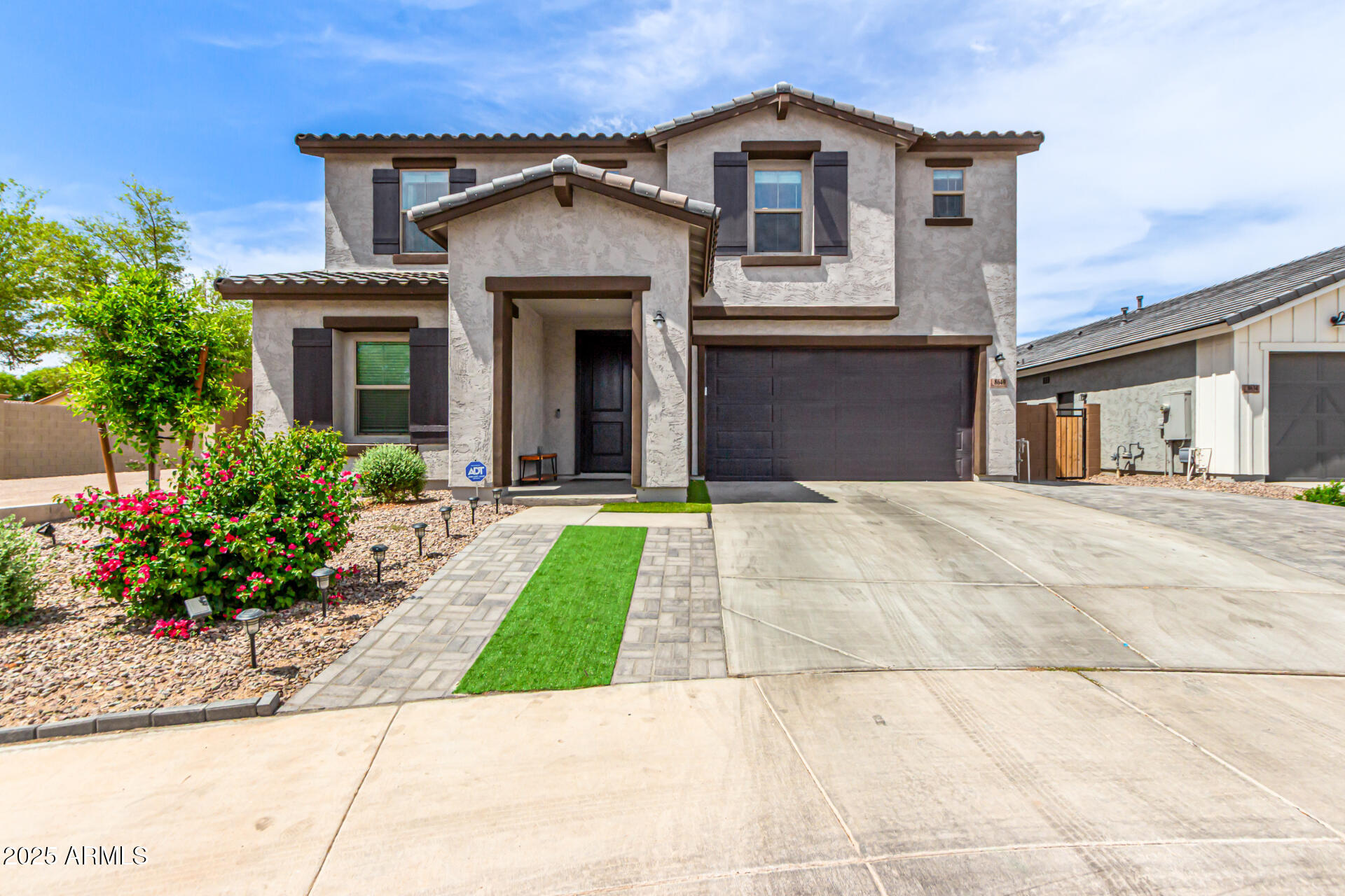 8640 W FRIER Drive