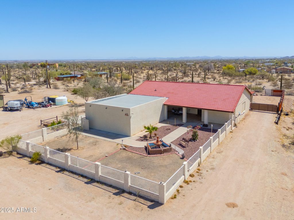 Photo of 209 S Hidden Valley Road, Maricopa, AZ 85139 (MLS # 6965733)
