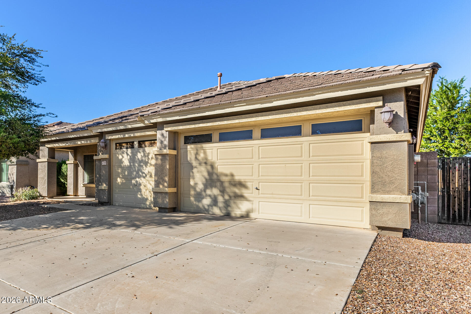43886 W ADOBE Circle