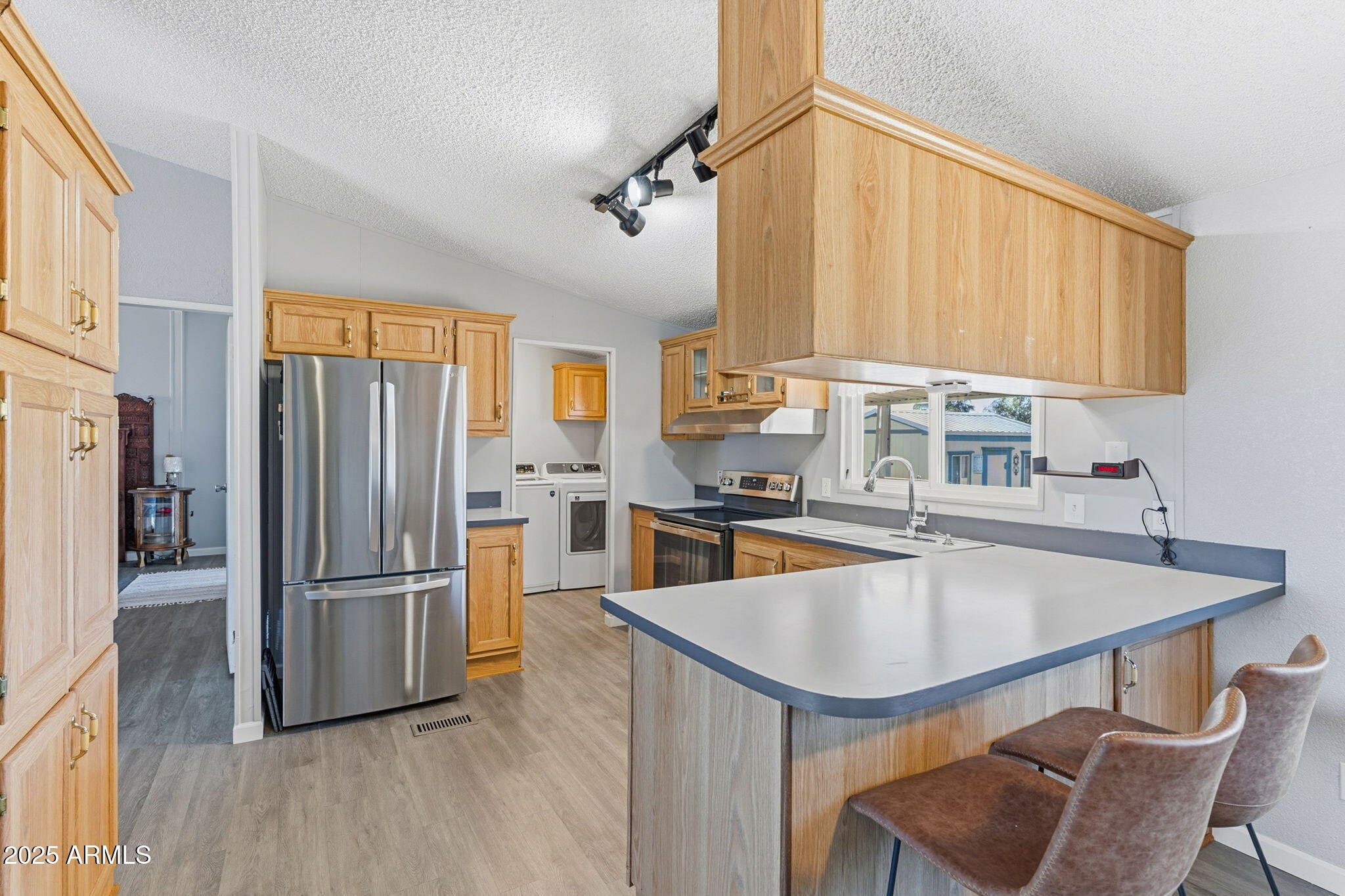 4940 E San Mateo Street