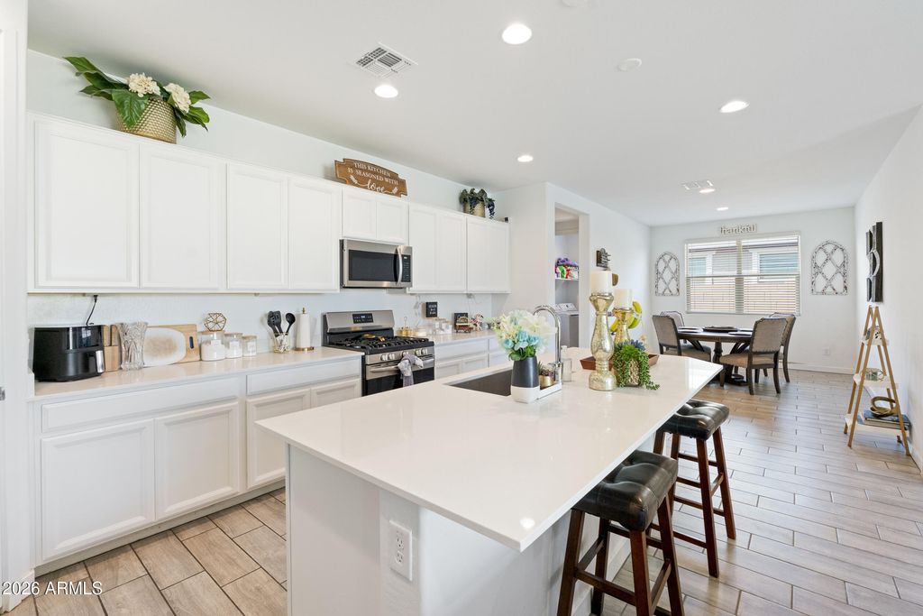 Photo of 9512 W Turney Avenue, Phoenix, AZ 85037 (MLS # 7013217)