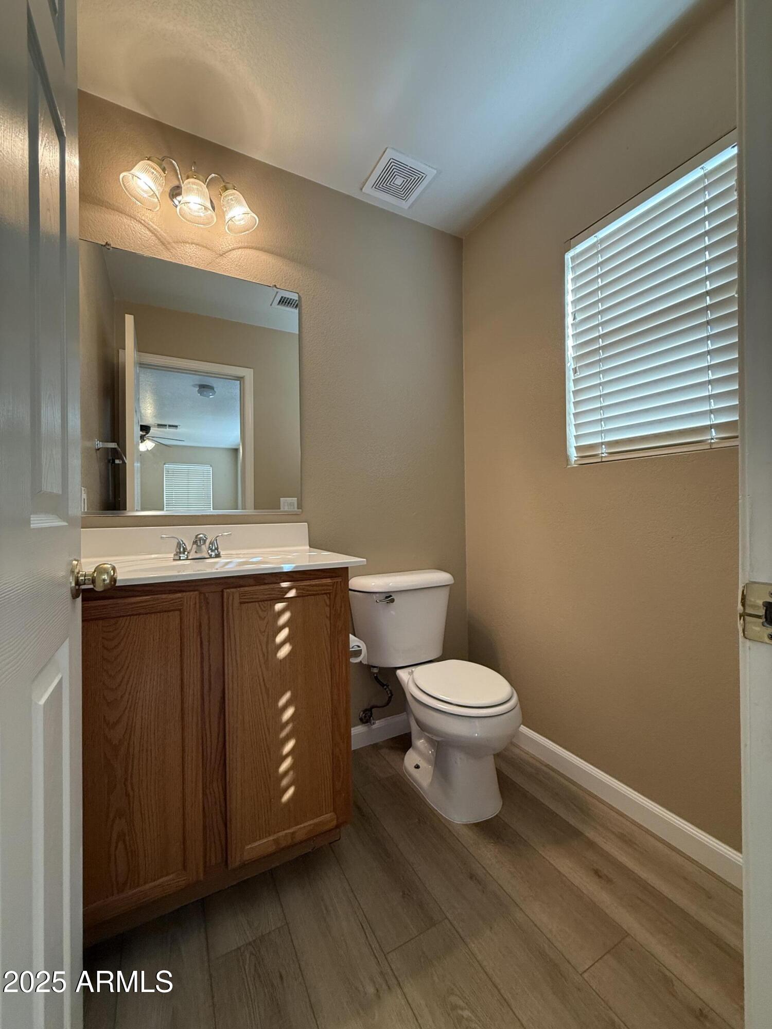 Peoria, Arizona 85345, United States, 3 Bedrooms Bedrooms, ,3 BathroomsBathrooms,Residential,Pending,119222