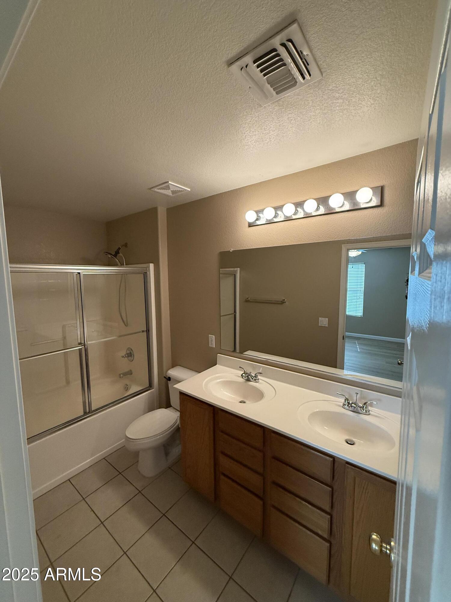 Peoria, Arizona 85345, United States, 3 Bedrooms Bedrooms, ,3 BathroomsBathrooms,Residential,Pending,119222