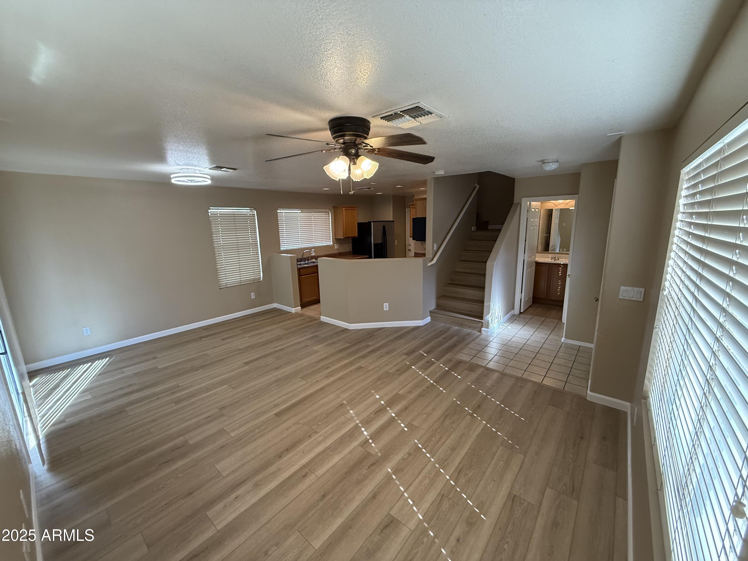 Peoria, Arizona 85345, United States, 3 Bedrooms Bedrooms, ,3 BathroomsBathrooms,Residential,Pending,119222