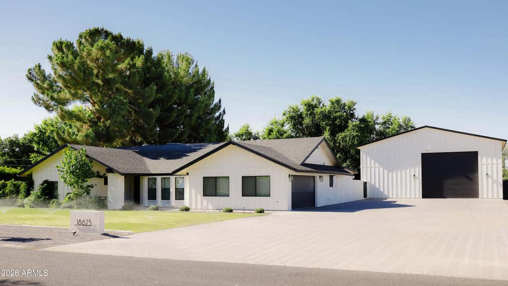 Photo of 18625 E Via Del Jardin, Queen Creek, AZ 85142 (MLS # 7035462)