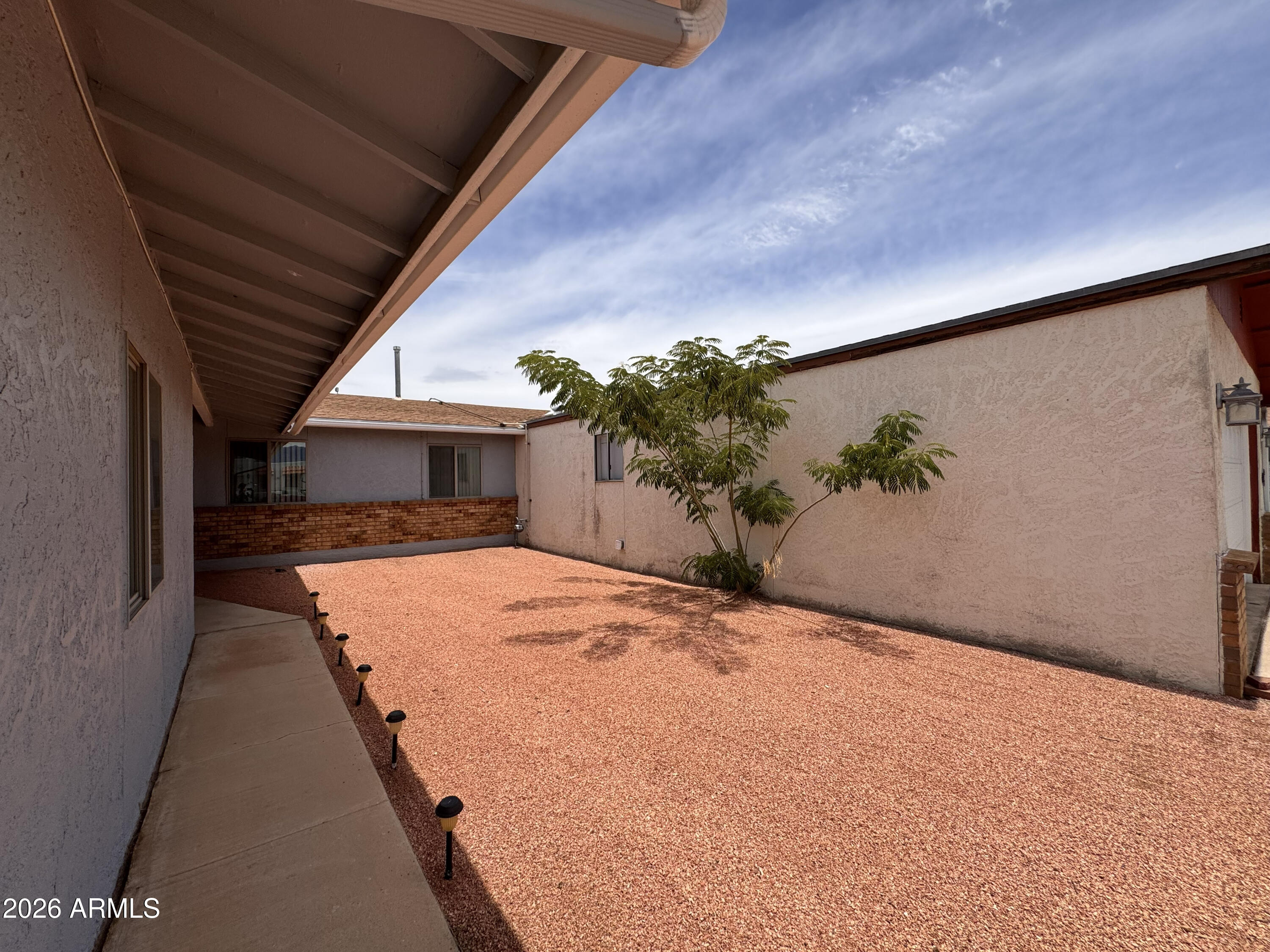 485 E Vía Luna Road
