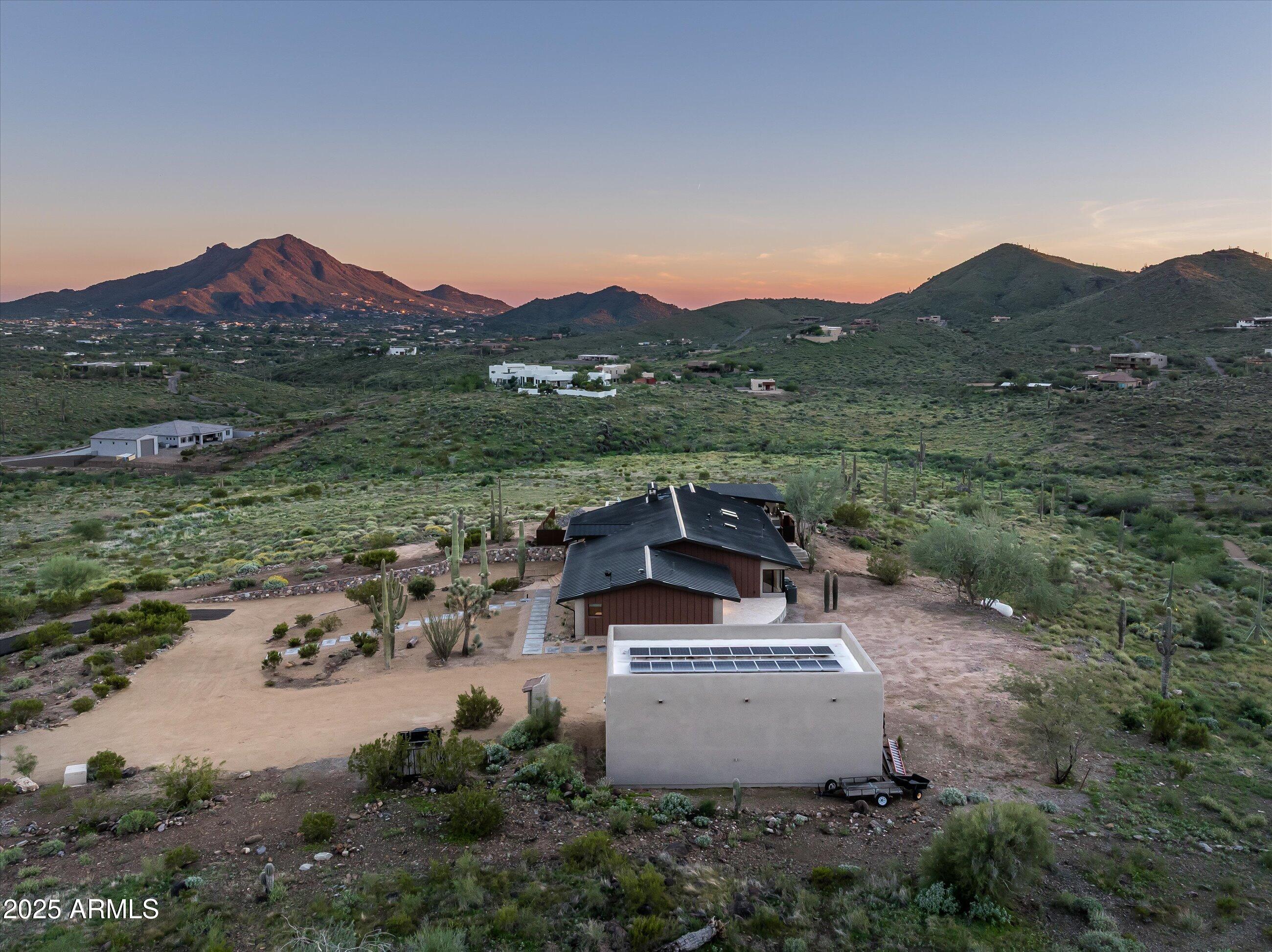 CAHAVA RANCH AREA AT BASE OF SEVEN SISTERS MOUNTAINS - Residential