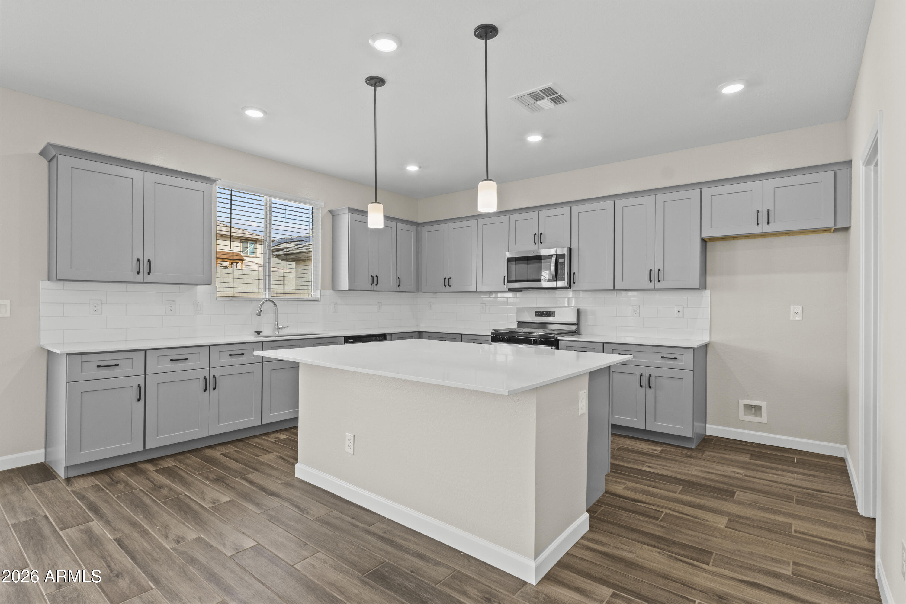 16780 W CAVEDALE Drive