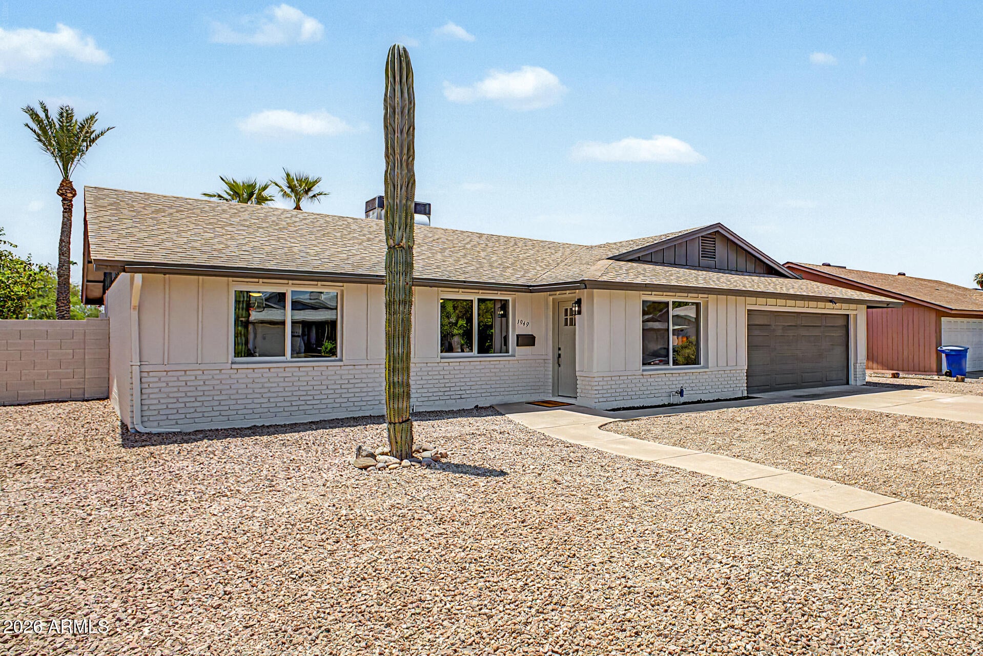 1949 E FREMONT Drive