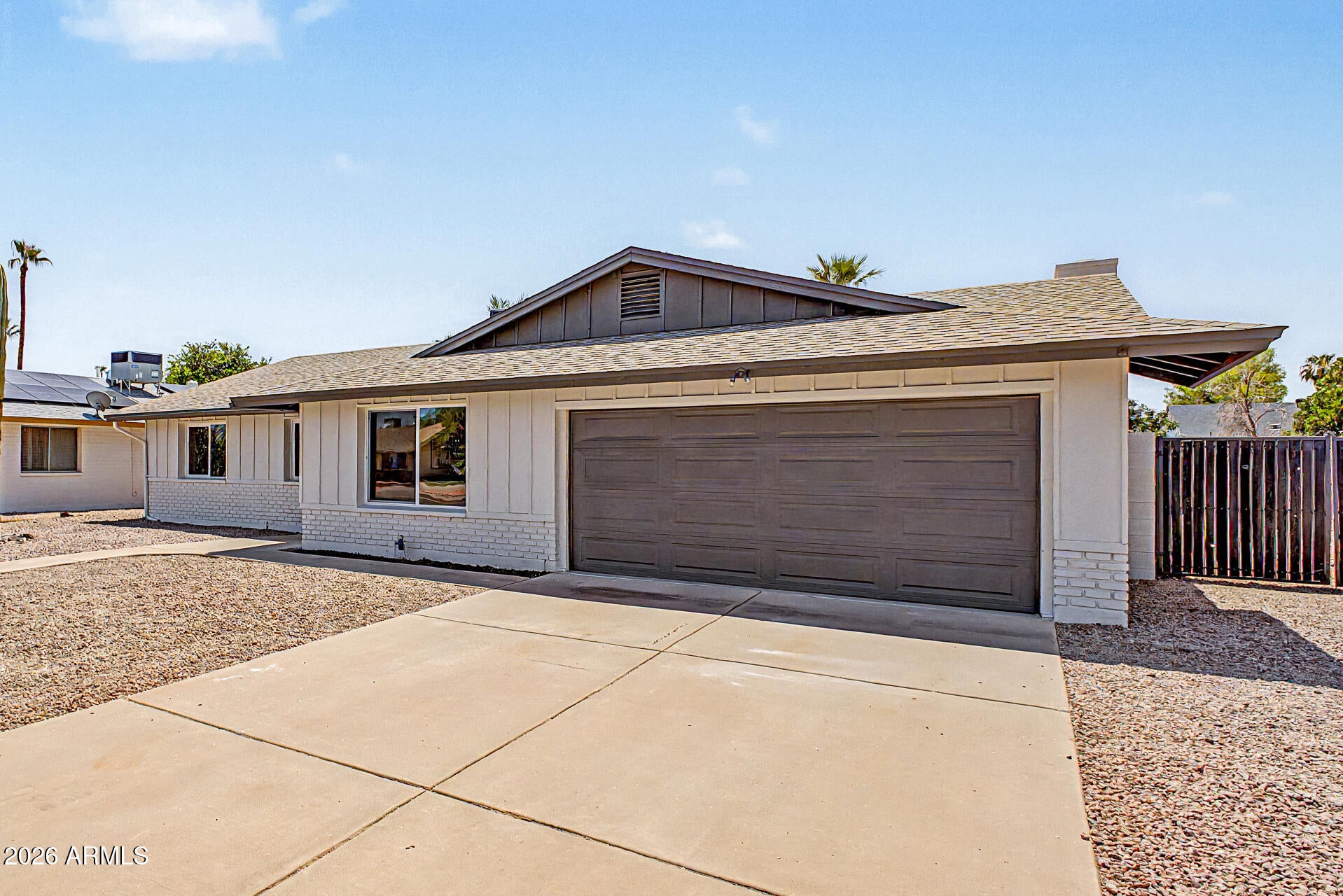 1949 E FREMONT Drive