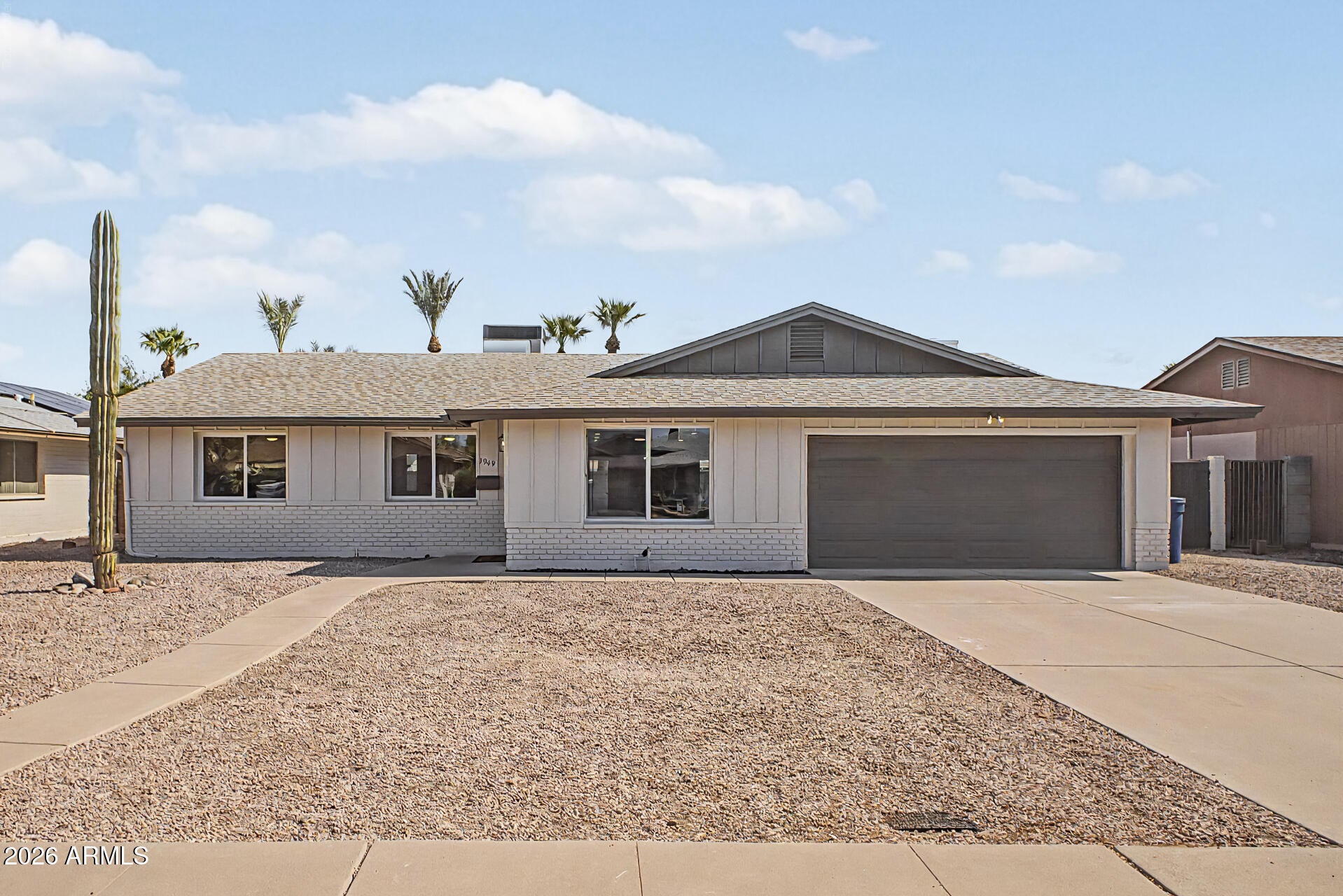 1949 E FREMONT Drive