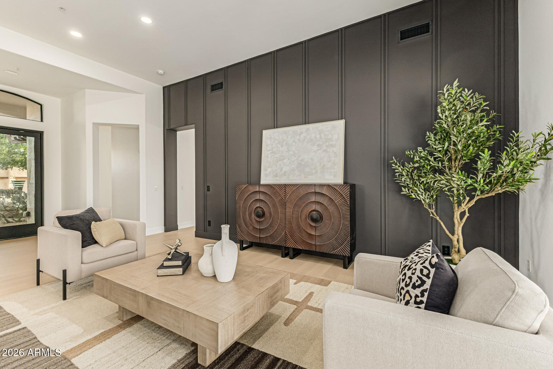 9406 E HIDDEN GREEN Drive