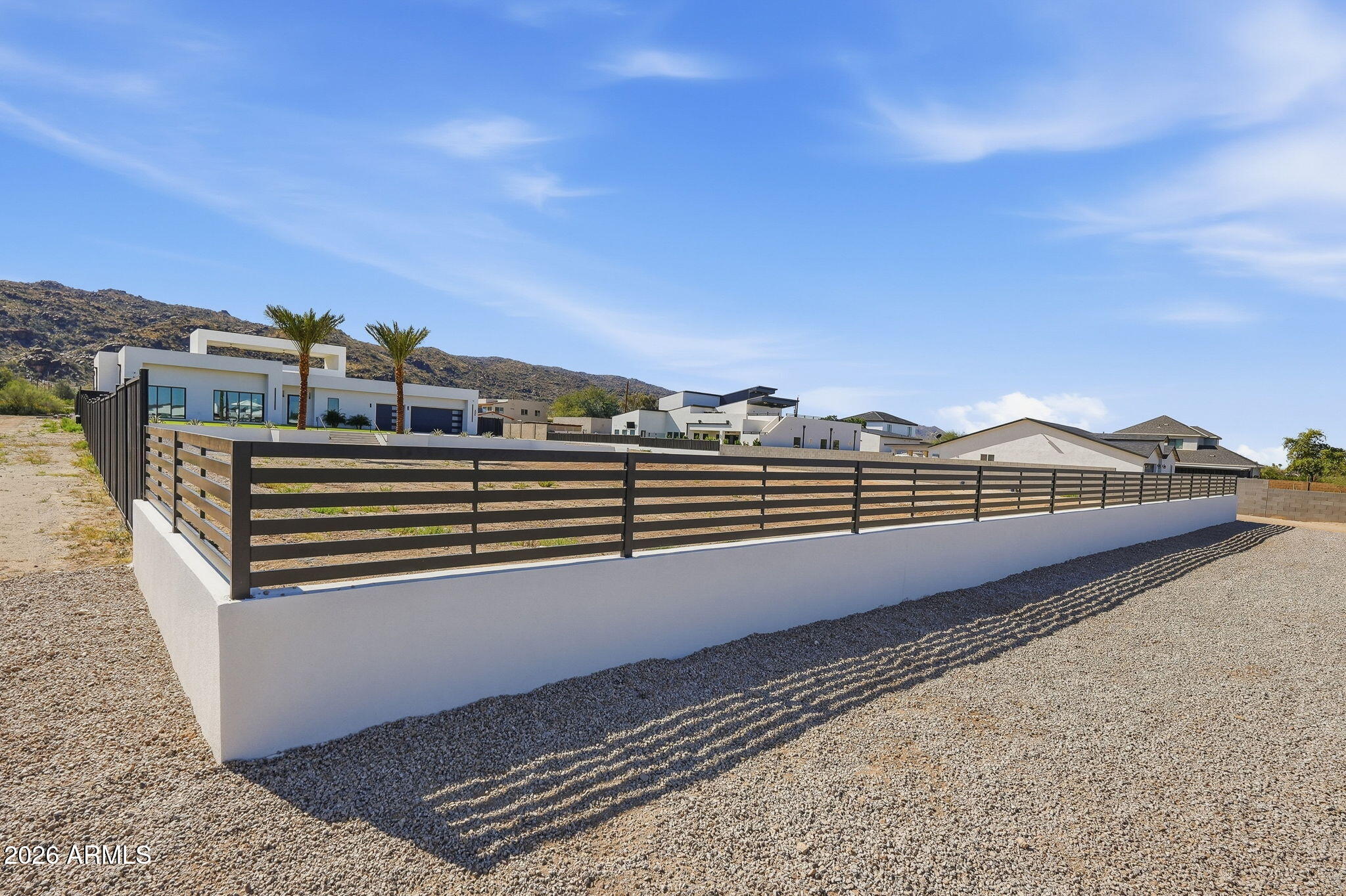 2305 E SOUTH MOUNTAIN Avenue