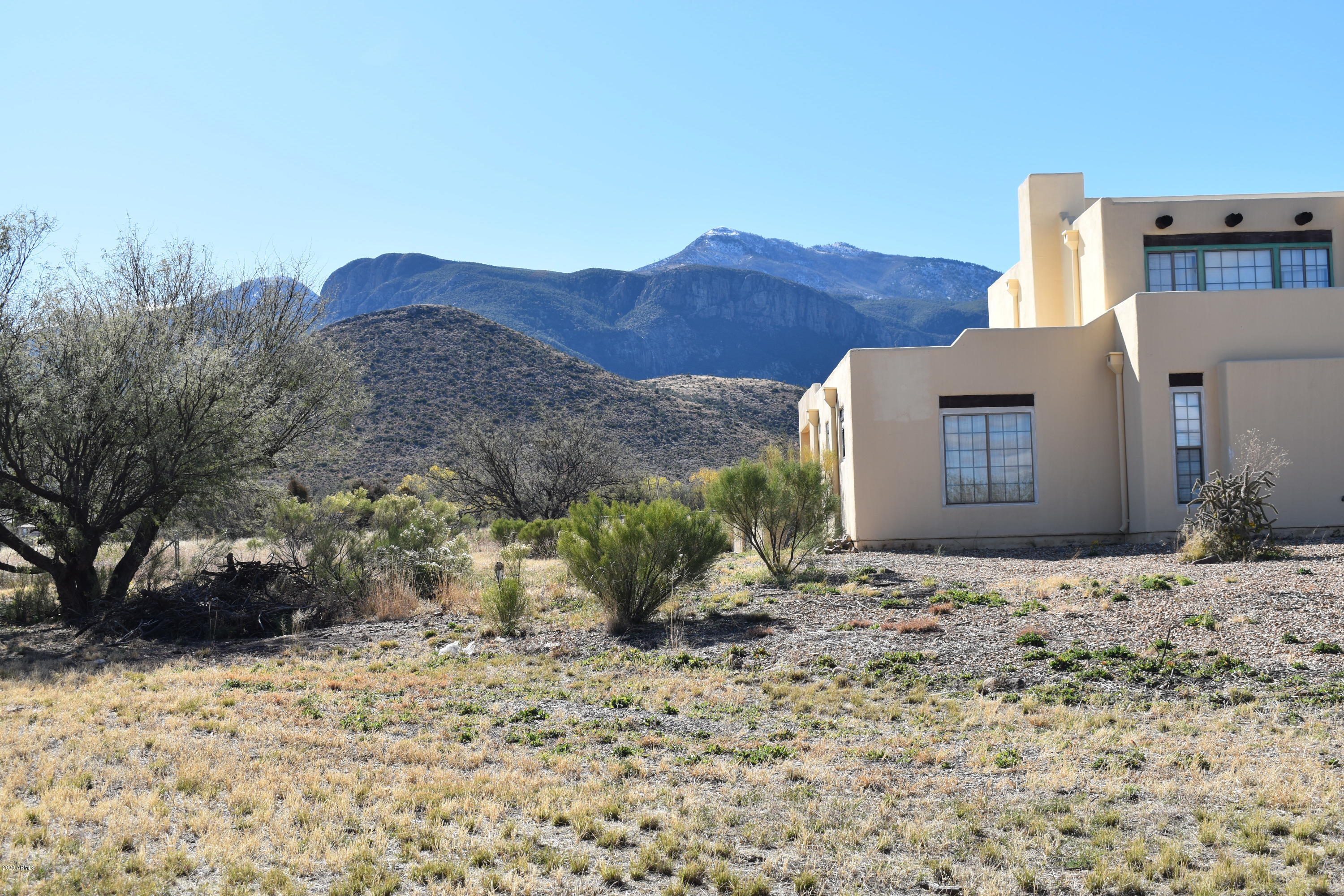 EXECUTIVE ACRES - Residential