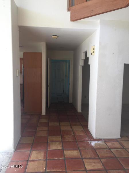 EXECUTIVE ACRES - Residential