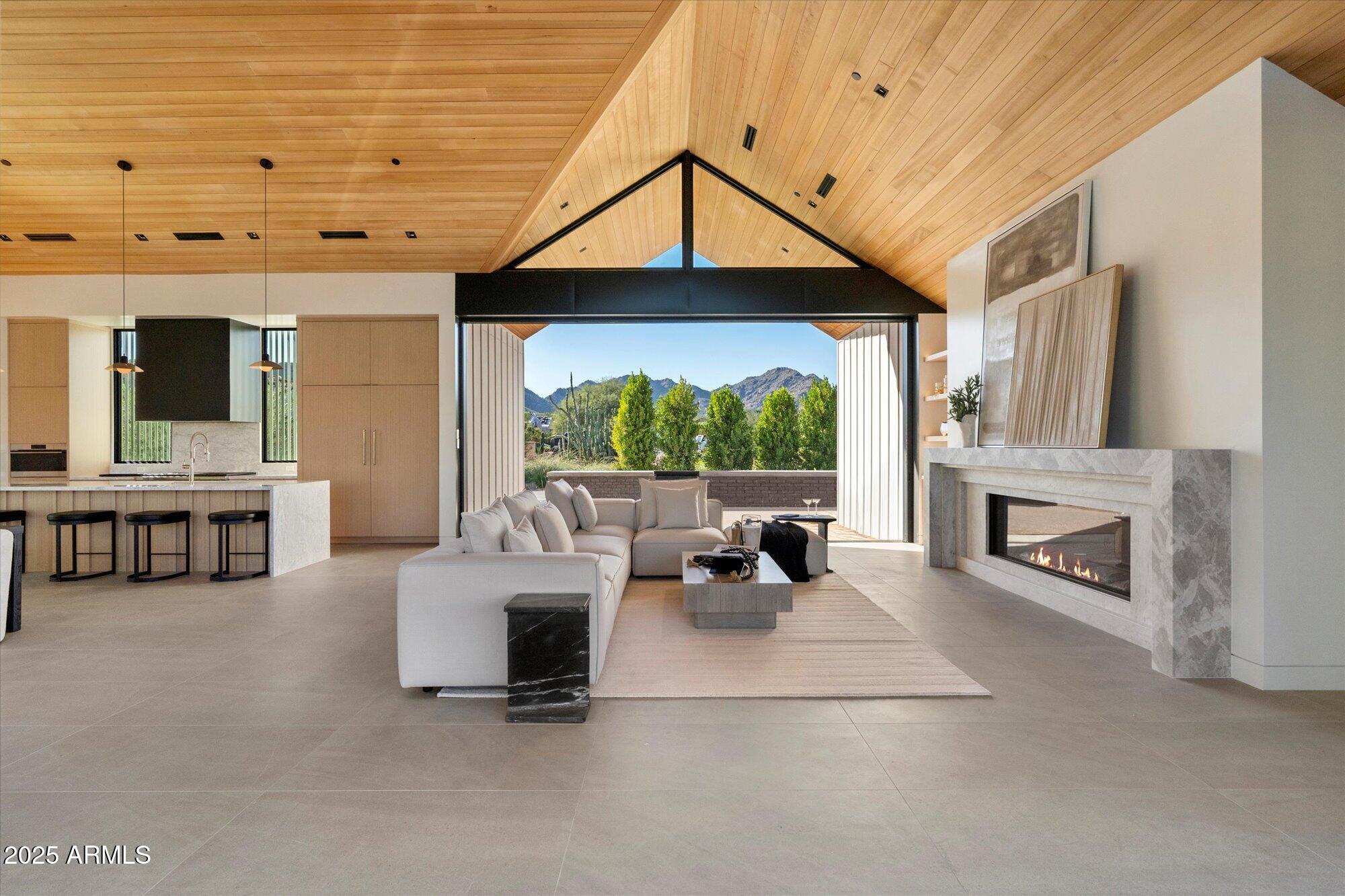 6840 E AVENIDA EL ALBA Avenue