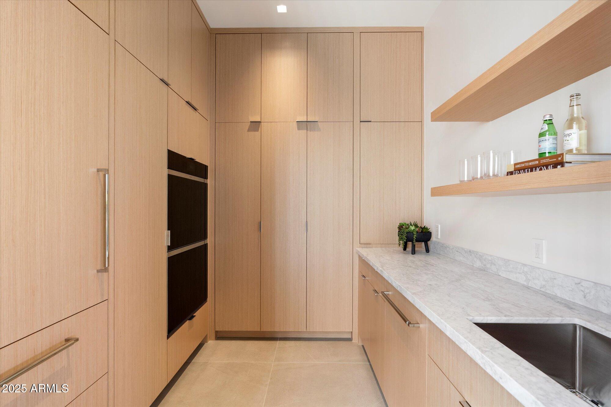 6840 E AVENIDA EL ALBA Avenue