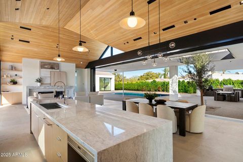 Photo of 6840 E Avenida El Alba Avenue, Paradise Valley, AZ 85253 (MLS # 6950949)