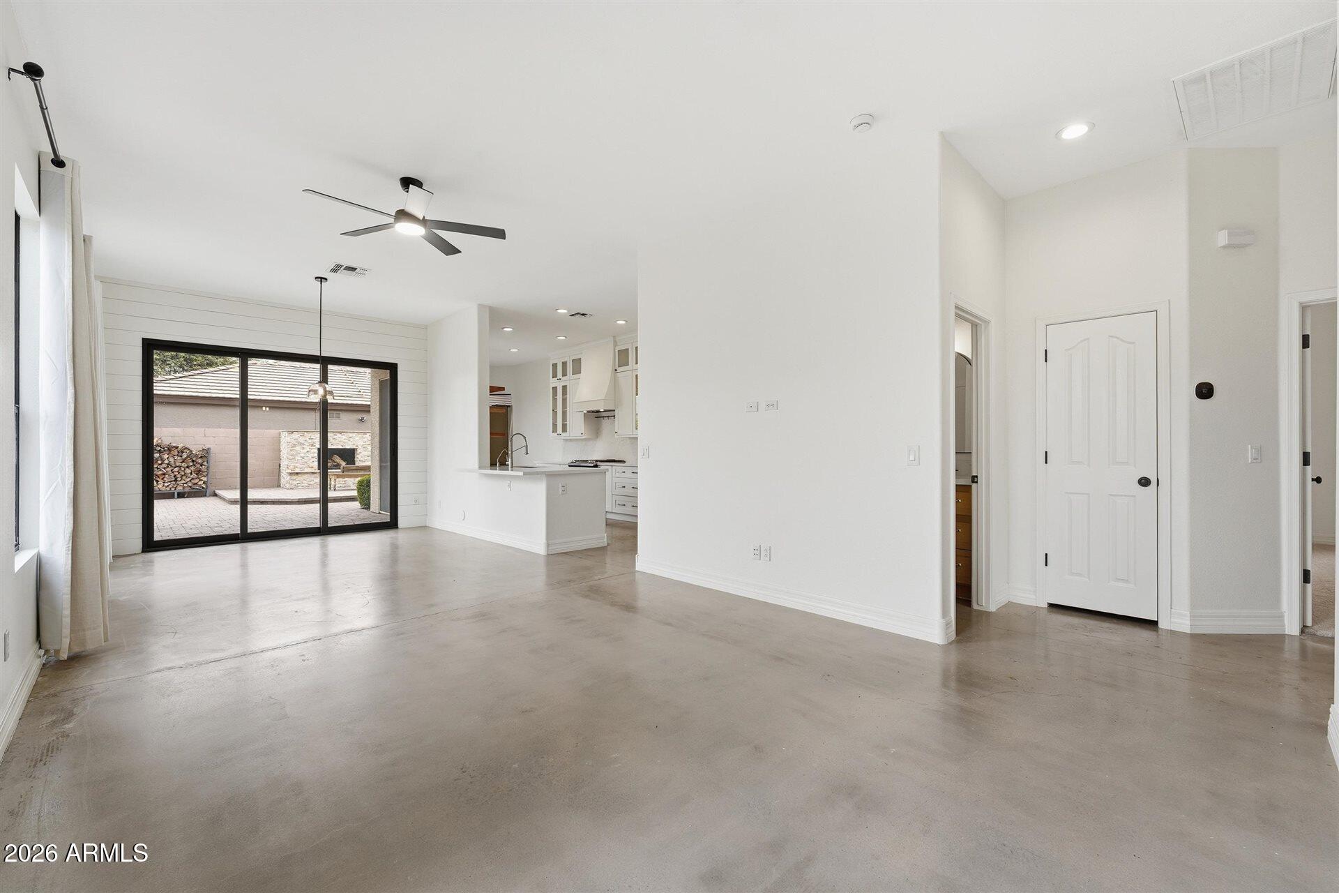 26428 N 42ND Place