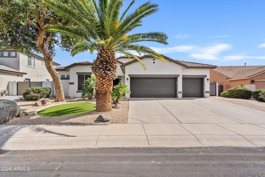 Photo of 6435 S Blake Court, Gilbert, AZ 85298 (MLS # 6990144)