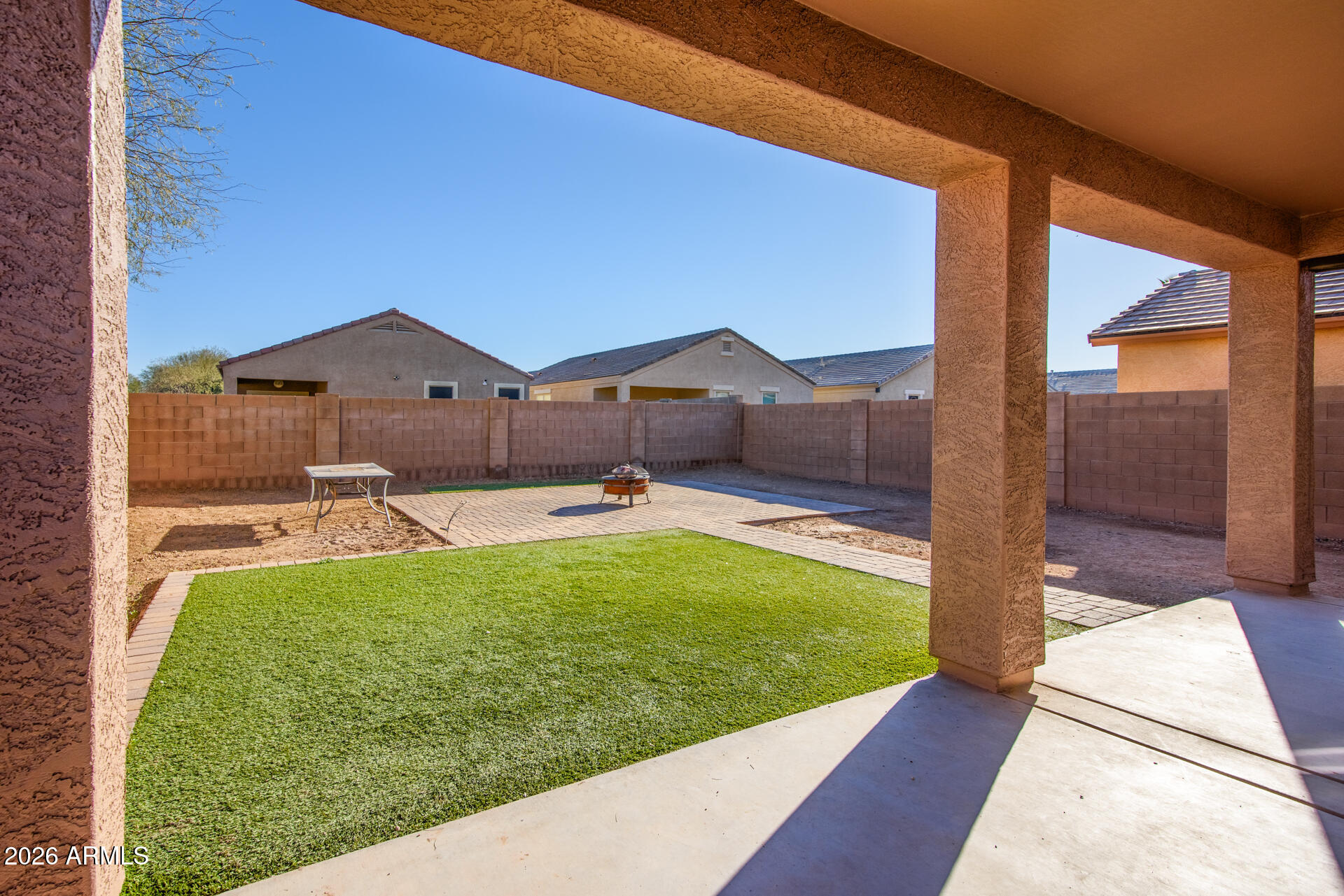 17253 N Rosemont Street