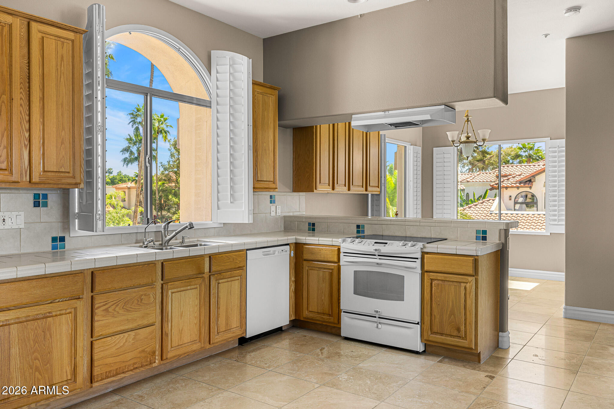 WEST LAKE ESTATES - Residential