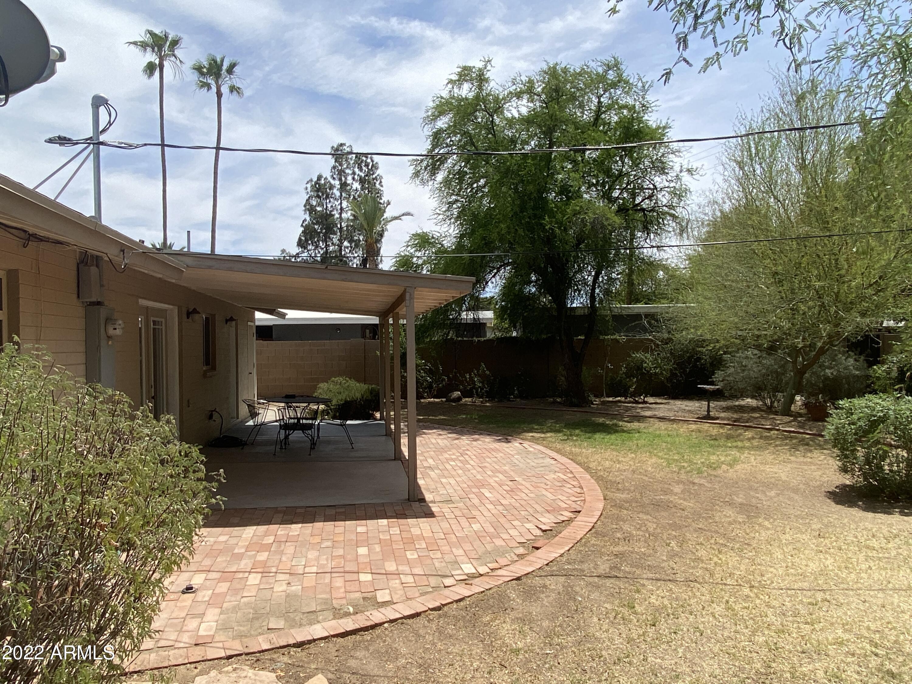 2126 S VENTURA Drive