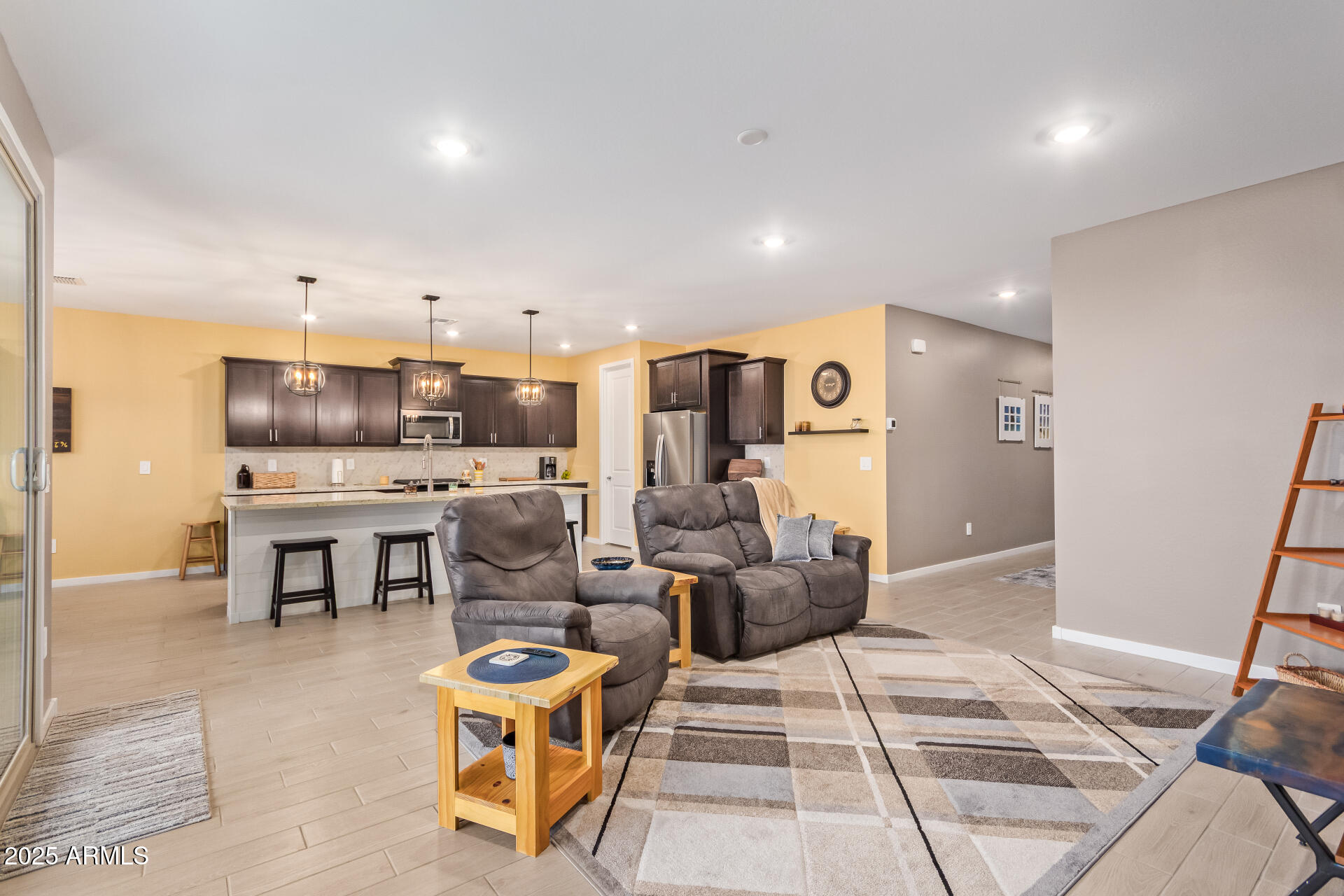 4812 W HUNTER Trail