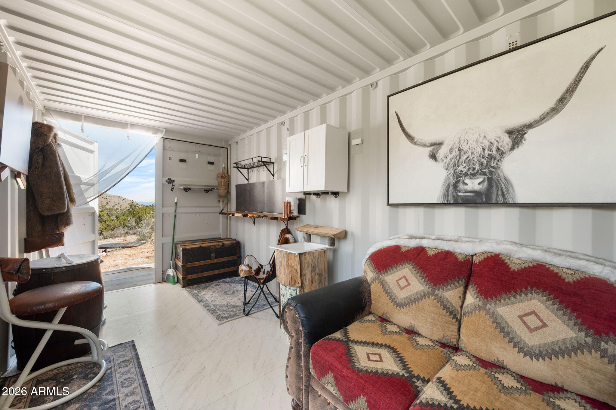 - W Hidden Canyon Trail -