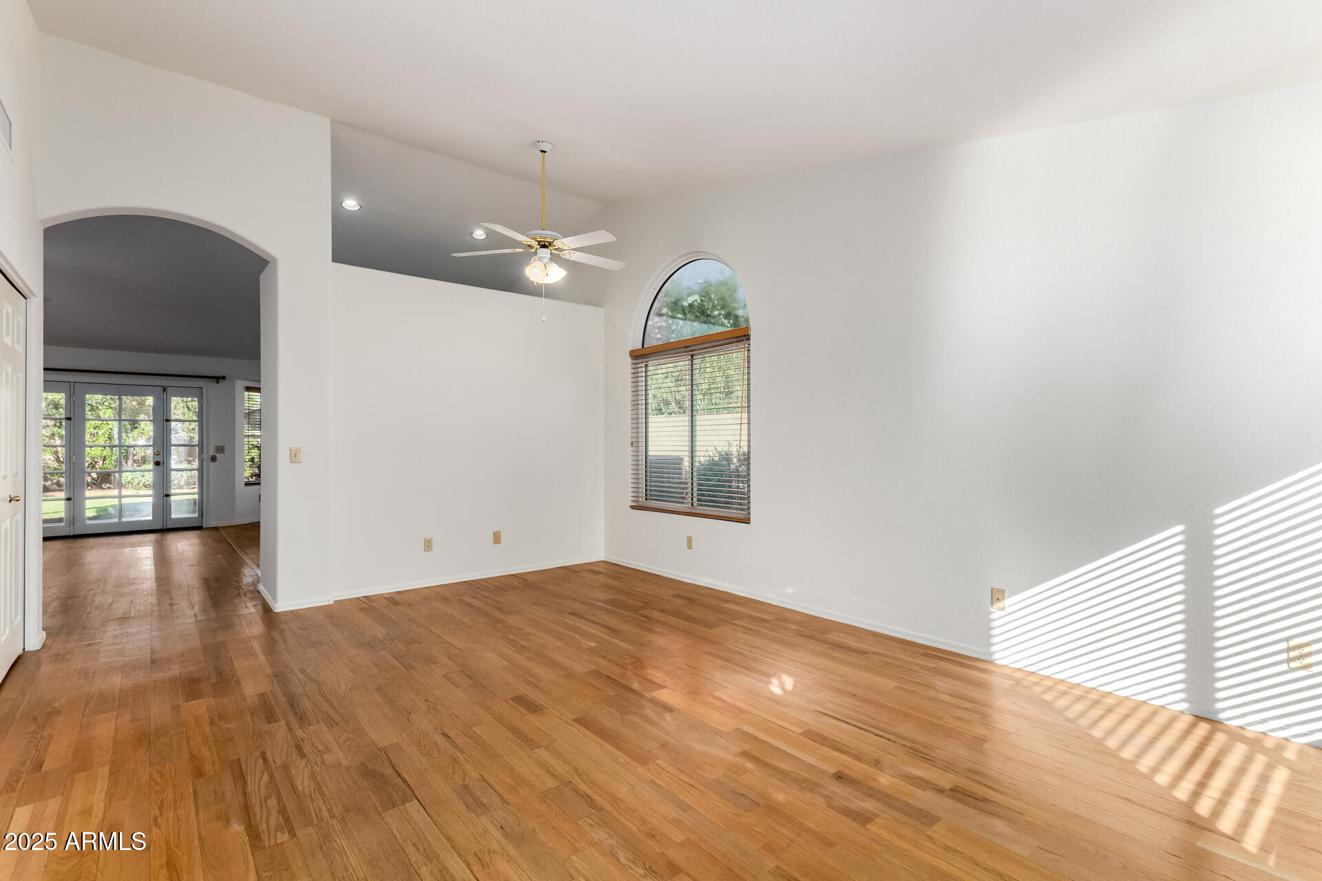 4752 E ENCANTO Street