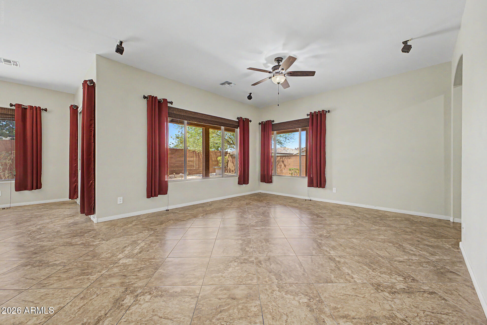 17895 W DESERT WIND Drive