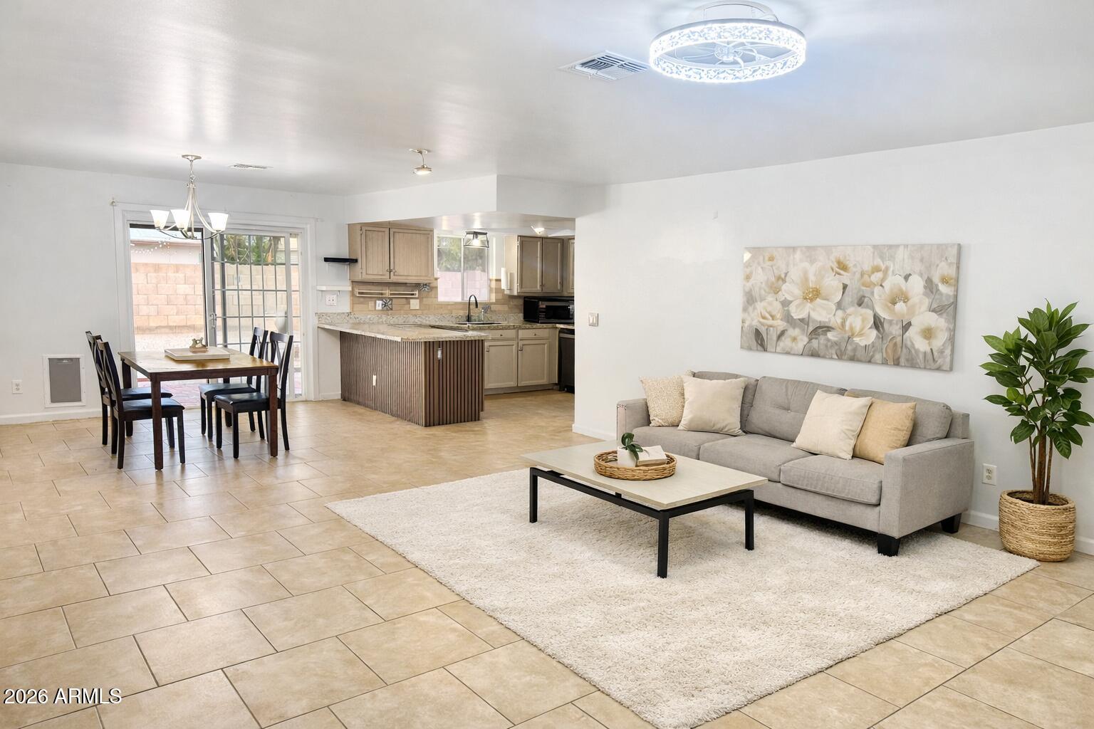 3838 W DAILEY Street