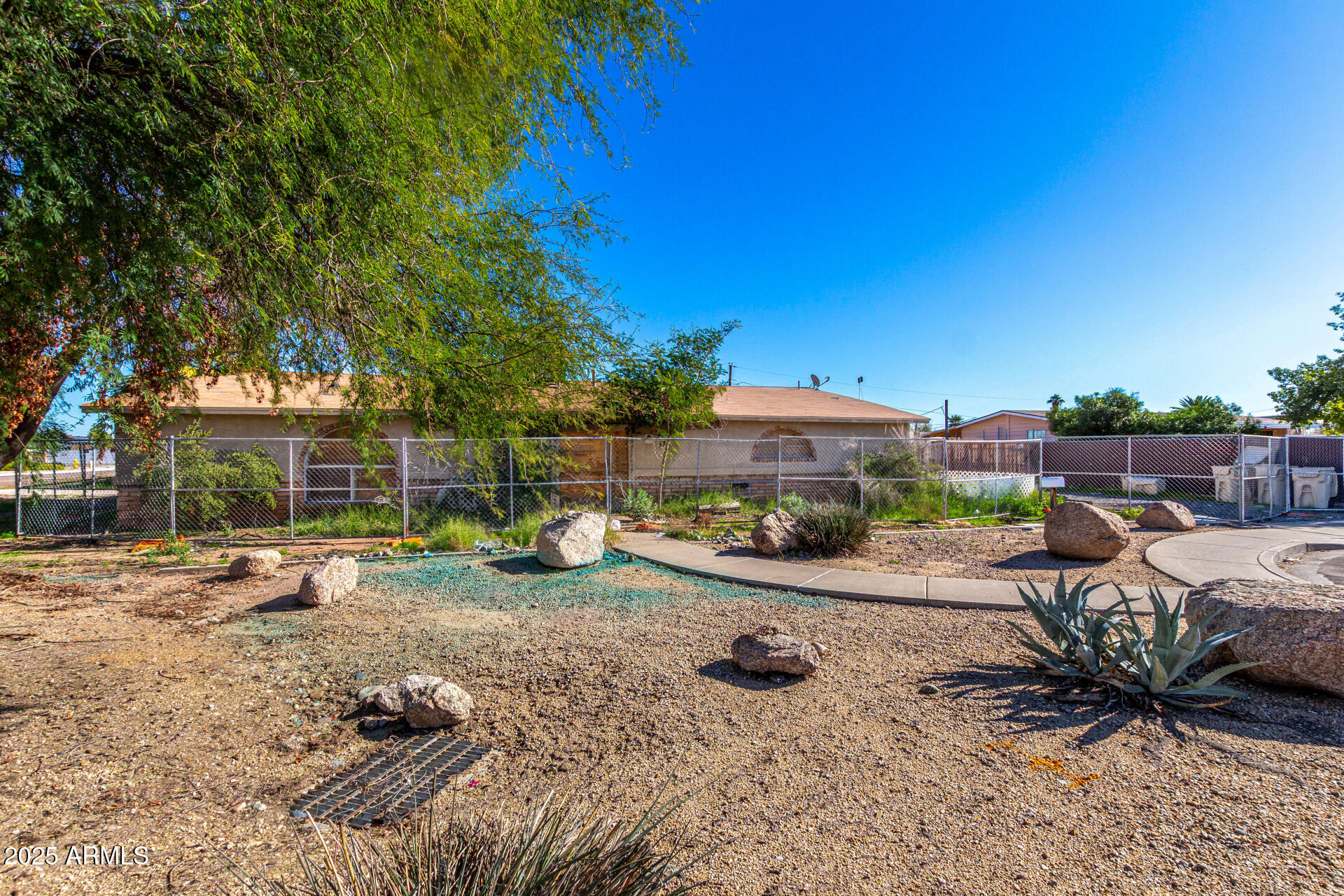 16047 N 67TH Avenue -