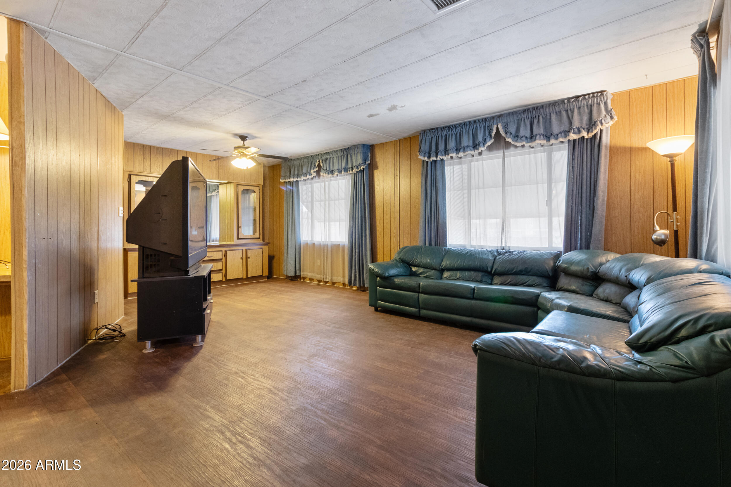 2727 E UNIVERSITY Drive 39