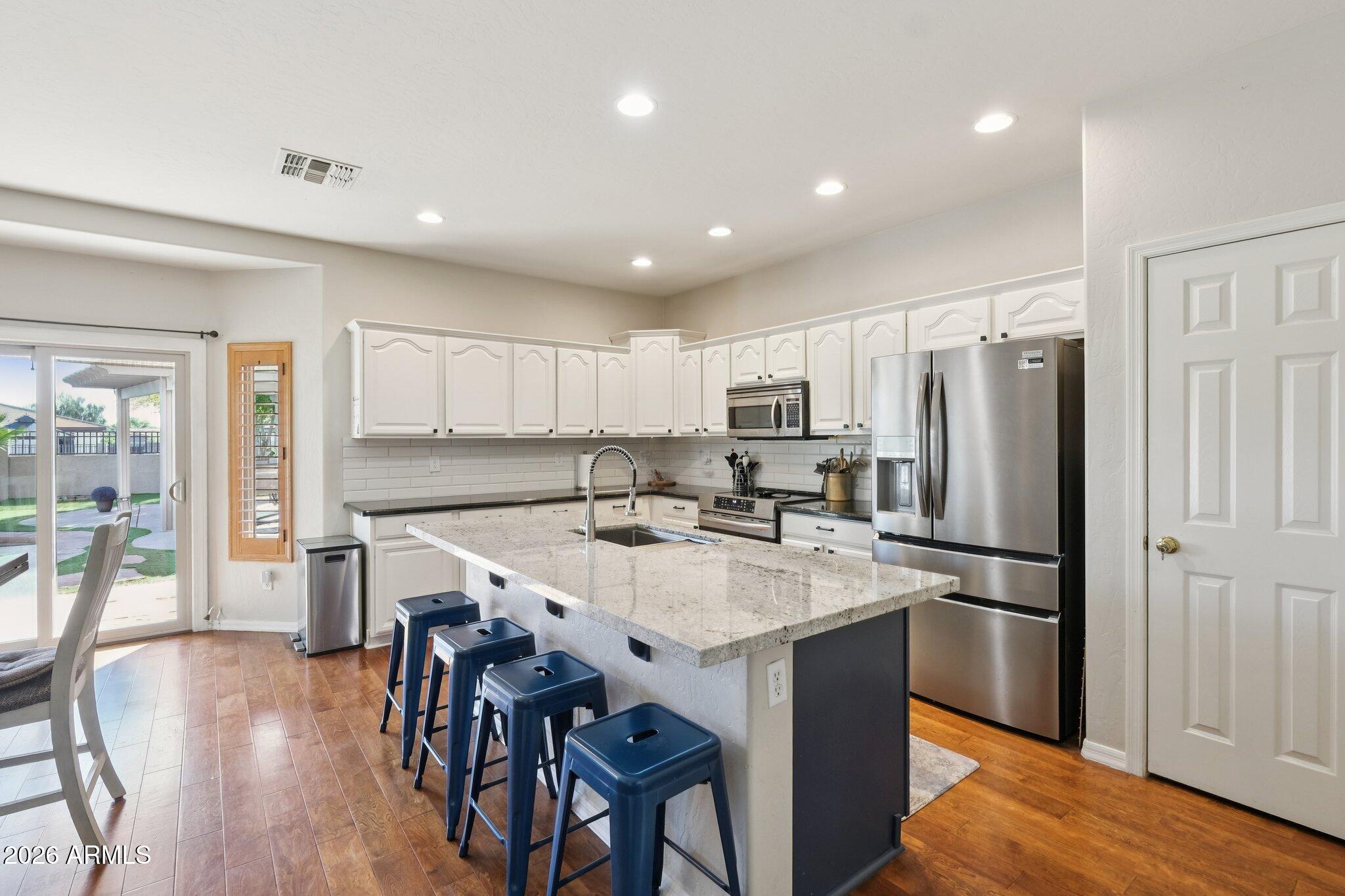 14711 W CLARENDON Avenue