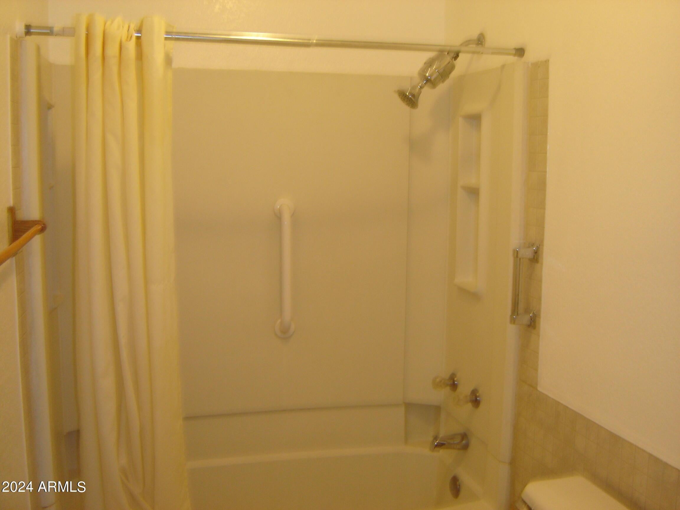 450 PALM Drive Apt 1