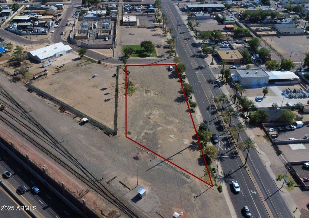 Photo of 6801 N 59th Avenue #42-46, Glendale, AZ 85301 (MLS # 6930979)