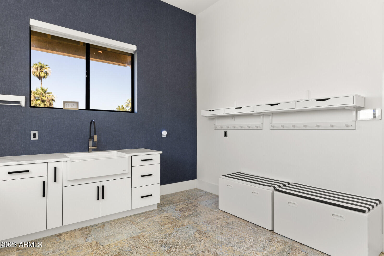 CABALLO RANCHOS - Residential
