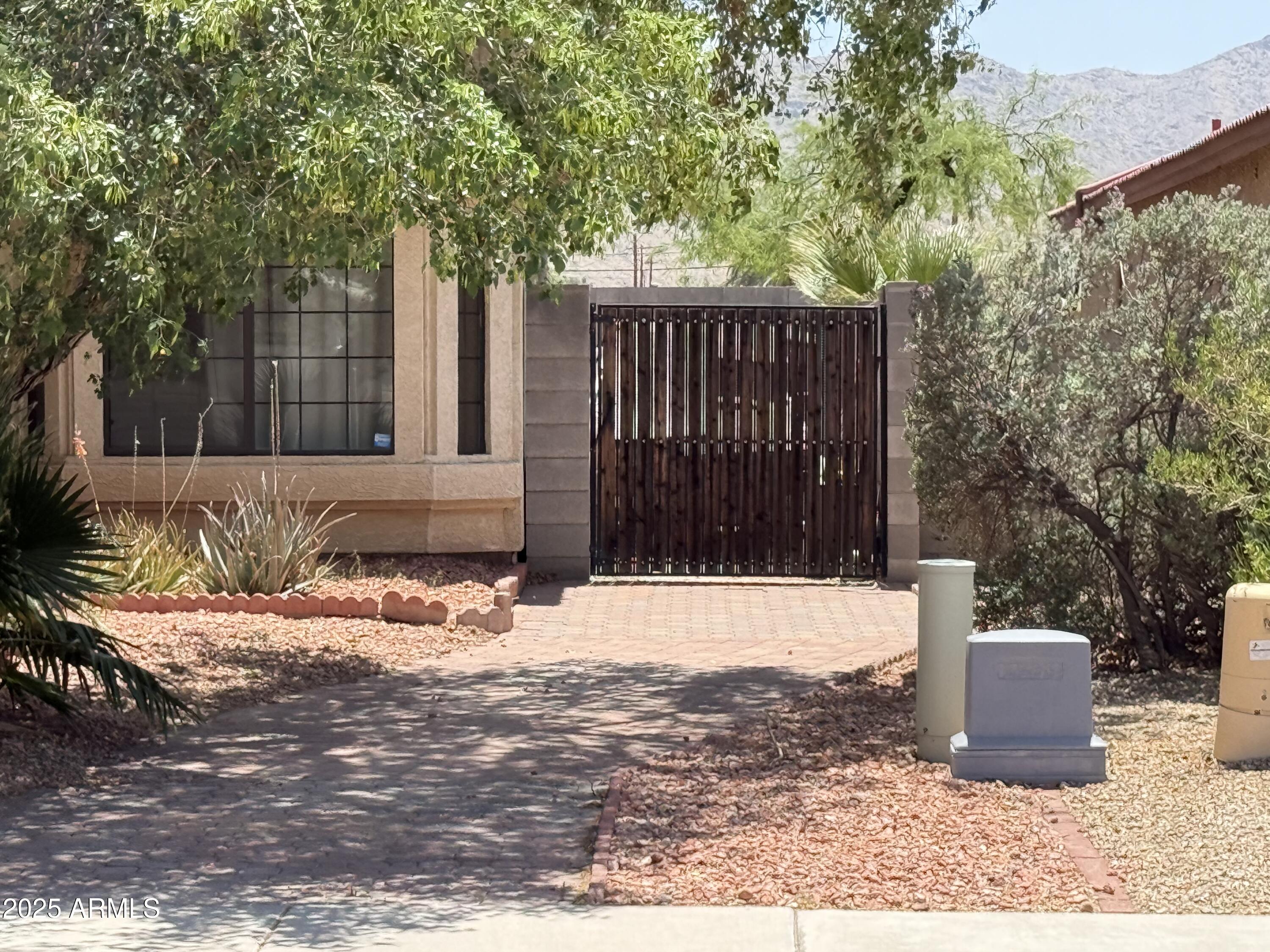 723 W MILADA Drive