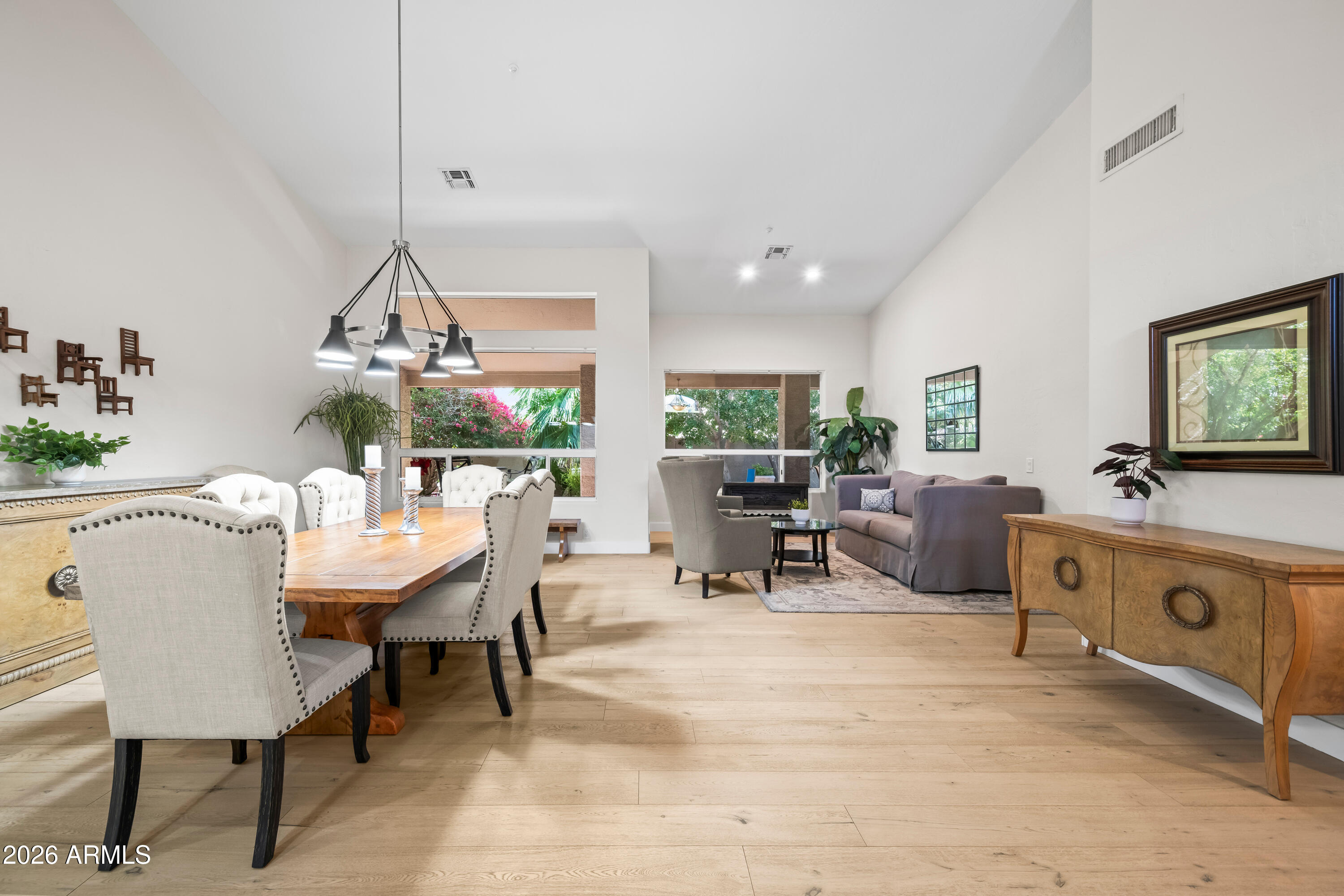 9371 E MAPLE Drive E