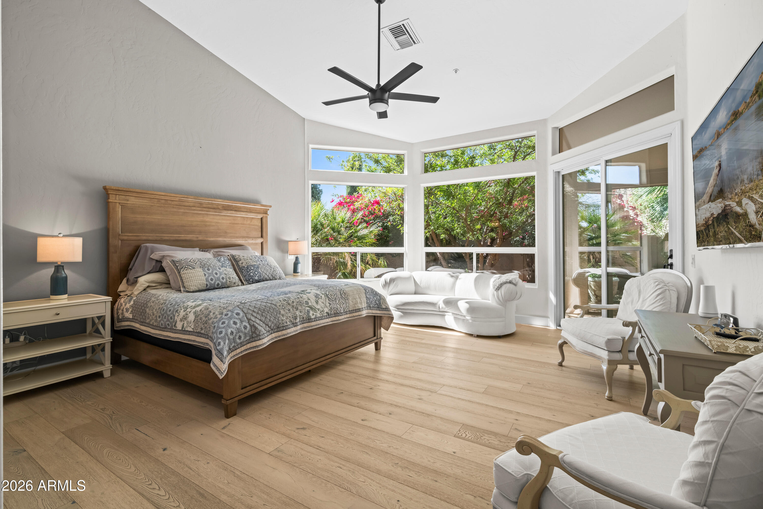 9371 E MAPLE Drive E