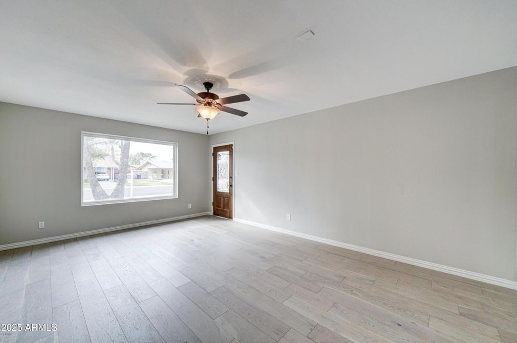 Photo of 1874 E Geneva Drive, Tempe, AZ 85282 (MLS # 6934018)