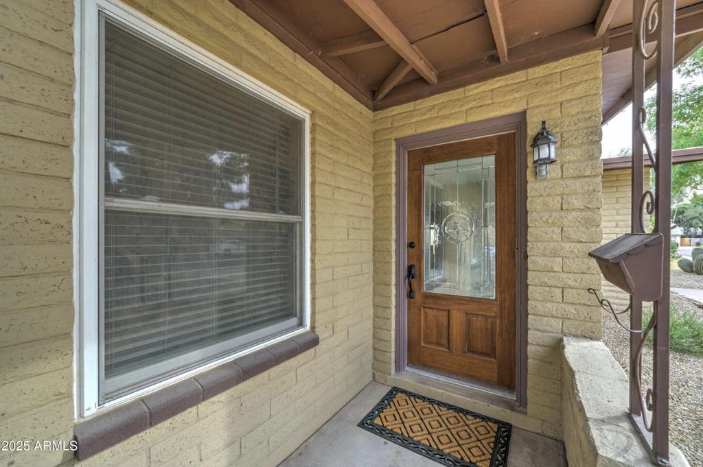 Photo of 1874 E Geneva Drive, Tempe, AZ 85282 (MLS # 6934018)